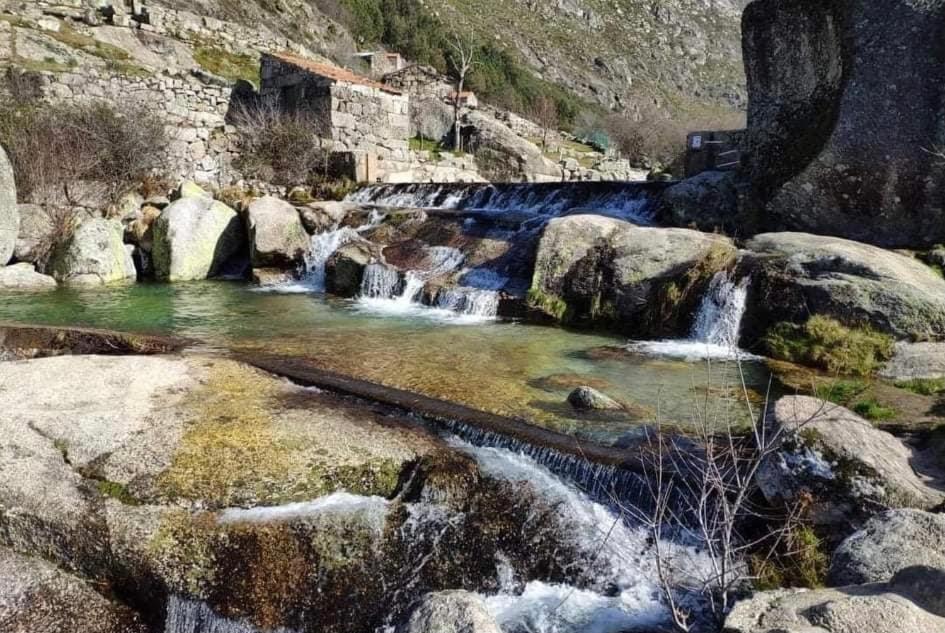 Casa Do Penedo - Um Segredo Na Serra Da Estrela Quintas de Baixo Exterior foto